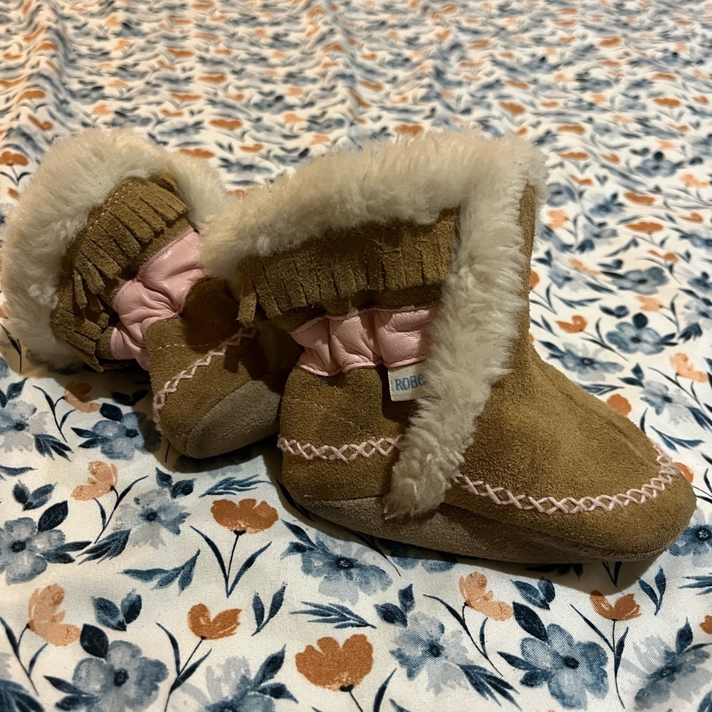 Robeez Brown and Pink Cozy Booties 0-12mo